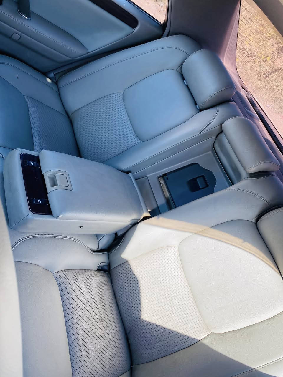 كراون ملكه
مديل 2001 مداور ثاني يوم بأسمي رقم بصره

تحوير نجف فوك وجوه 

*محرك   (ديفور الكبير )جديد 

*تبريد امامي وخلفي 

*برده كهربائيه

*مضخمات خلفيه

*4كشنات كهربائية

*كشنات جلد 

*4دگم فول فتحه قماره شاصي 75

*كرستال اصل

*دركه صاج

*شاشة كرستال

*ستيرن كهربائي 

*مضخم صوت 

*زنون بلاد

*ويل حصيره

*تخم تاير جديد 

مگفوله من الگص والحادث السياره جاهزه 

🏠المكان/ ناصريه/سوق الشيوخ 

💲السعر 140$ مجال قليل

للاستفسار ***********
