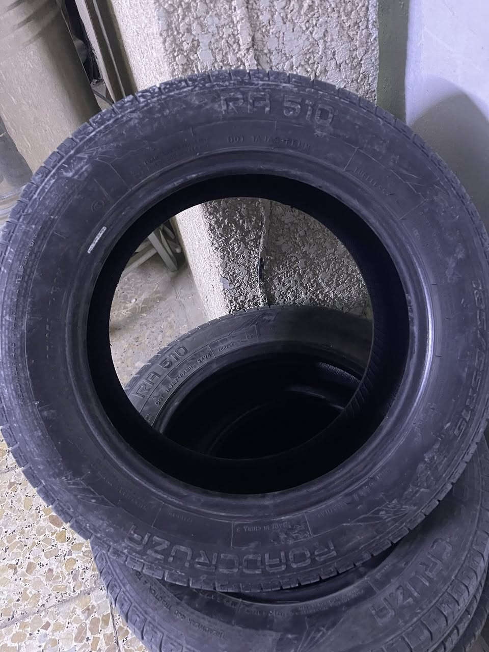 السلام عليكم شباب هاي ترايرات حجم 15/185/65نضافتهن 85 البكان بلديات ***********
