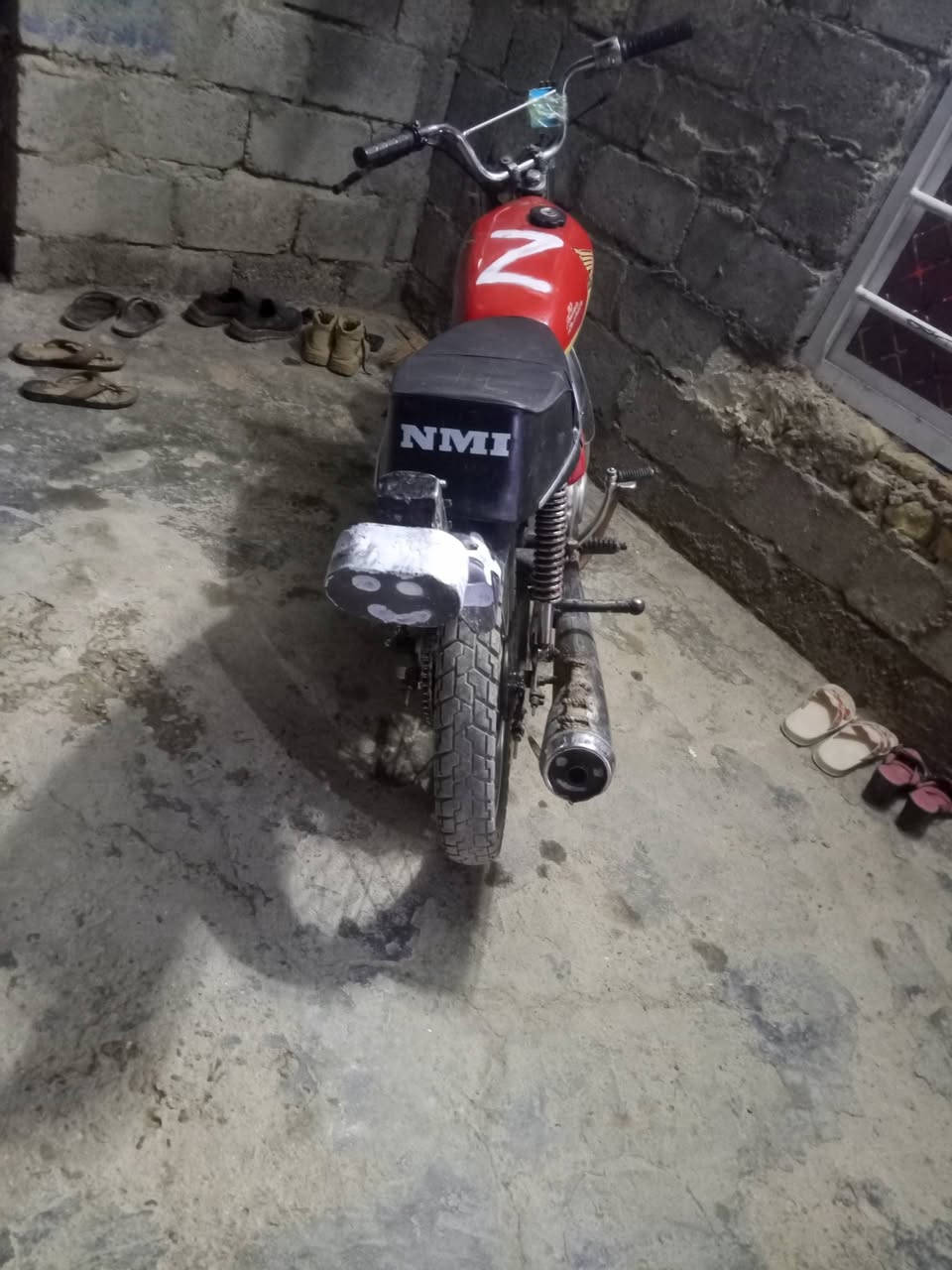 سلام عليكم دراجه كلك كلك بدون بليته بس رقم شاصي غراض نامه شاصي ومحرك تايكر فقط لباقي كله نامه دبلات واكفات يرادلها تفيلس ذب دهن من صره صفحه بس ذني سهلات رايدها ب250وبيها مجال قليل مكاني سكندريه


**إذا كنت صاحب هذا الإعلان وتريد حذفه لأي سبب، رجاءا أرسل رسالة إلى الدعم الفني**