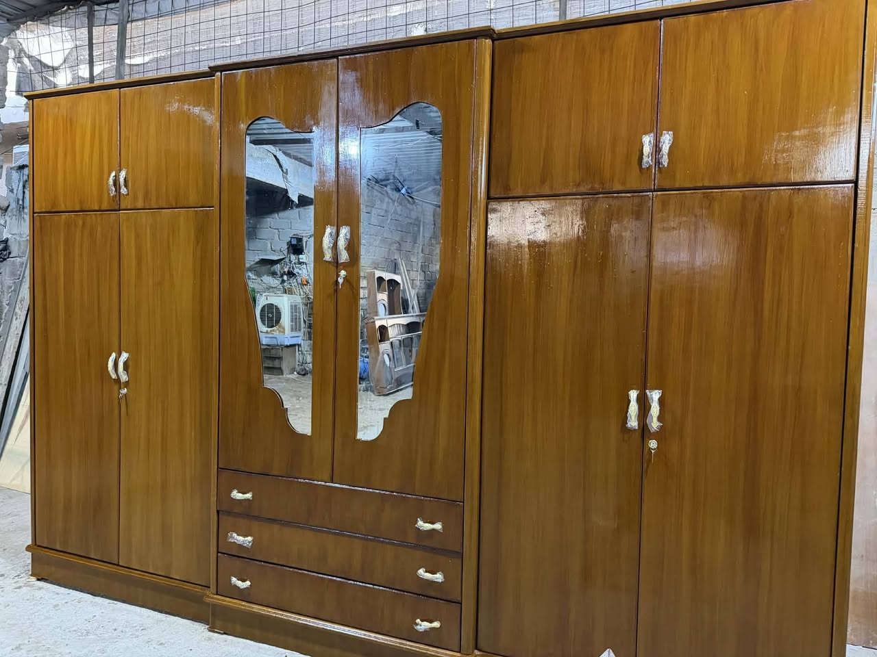 سلام عليكم كنتور ٦بوب طابقين حطاطه دنك السعر ٤٢٥.
{***********}
{***********}
