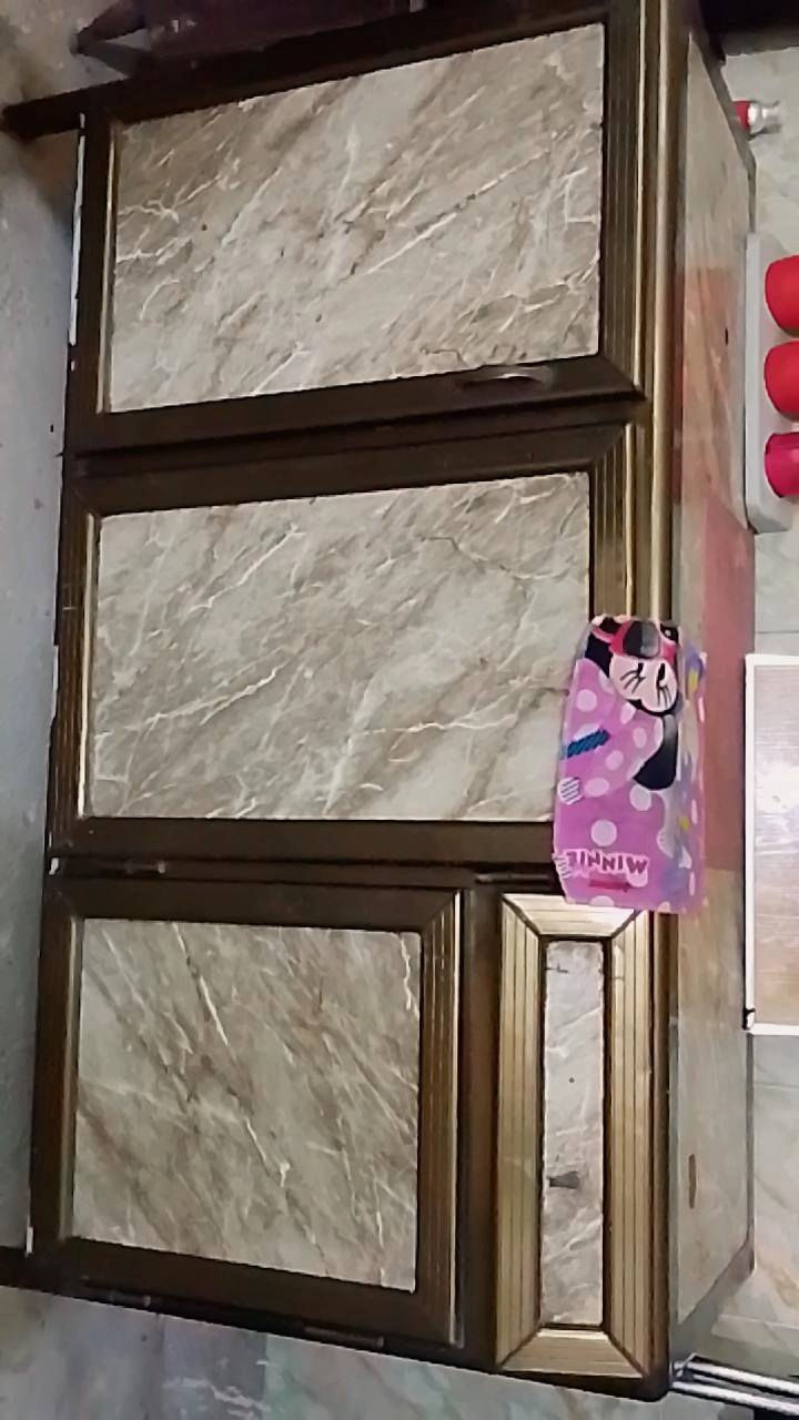 كاونتر مستعمل قليل عوزه يدات كاونتر معلك 4بيبان سنك 3كاونتر 3نضيف  مستعجله ع بيعته كلهم 80بي مجال شي قليل 🌹


**إذا كنت صاحب هذا الإعلان وتريد حذفه لأي سبب، رجاءا أرسل رسالة إلى الدعم الفني**