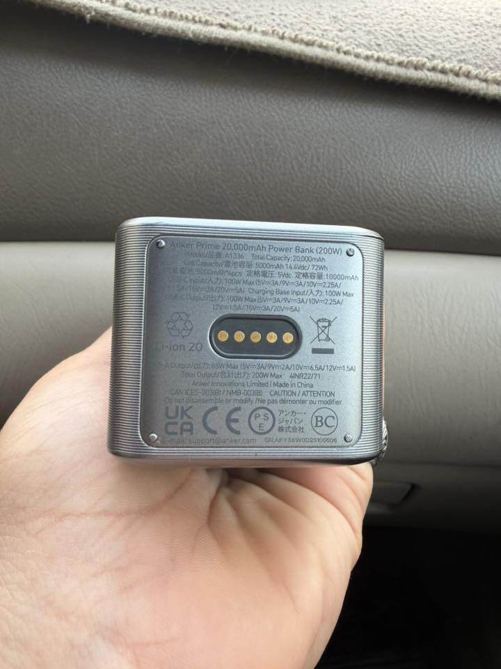 بور انكر 20.000 mAh
يدخل شحن 100w
يخرج شحن 200w
بطارية %100
عدد الدورات 23
السعر 75الف 
مكاني بغداد 
***********
