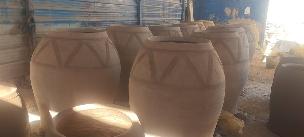 (((((معمل. فاضل  الكوفي الصفحه الرسميه... للبناء والفخار ))))
                
    ***********        ***********

♦️يوجد لدنيا اجود انواع التنانير الكوفية ..
🎄لتجهيز كافة المحافظات وباانسب الاسعار 

🌏تنانير الخبز وتنانير المندي وتنانير الشوي .. لكافة الاحجام والقياسات 
🔥🔥كما يوجد لدنيا كل مستلزمات المخبز 🔥🔥
1 عجانات                   3 طابوك حراري لكافة الانواع 
2 هزازات                    4 ماشاااااااات 
5 قباقة                       6 بريمزات نفط 
7 عفاريت غاز              8 طبكيات كافة الاحجام 
9 ممات نفط               10 ممات غاز وسيت ولف 
وكل مايحتاجه المخبز من مسلتلزمات اخرى 
ماعليك سوة الاتصال  
                           
وتساب***********
