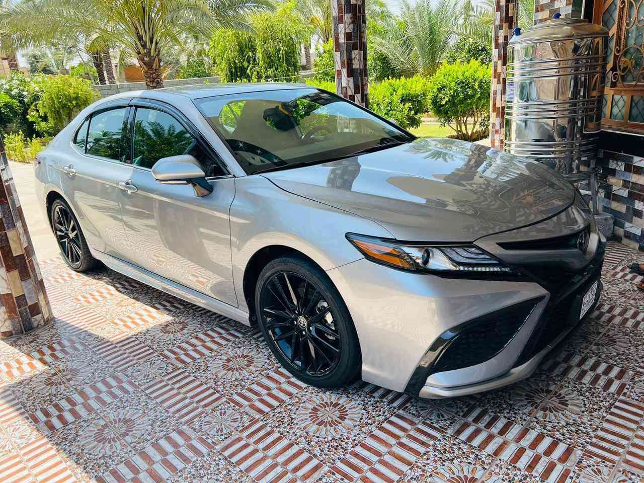 السلام عليكم من رخصت مدير لاكروب سيارة كامري للبيع موديل 2024 مرقم بغداد كامله ماشيه 20الف ميل xseفول موصفات عدة الفتحه العنوان ديالى بعقوبه رقم الهاتف ***********
