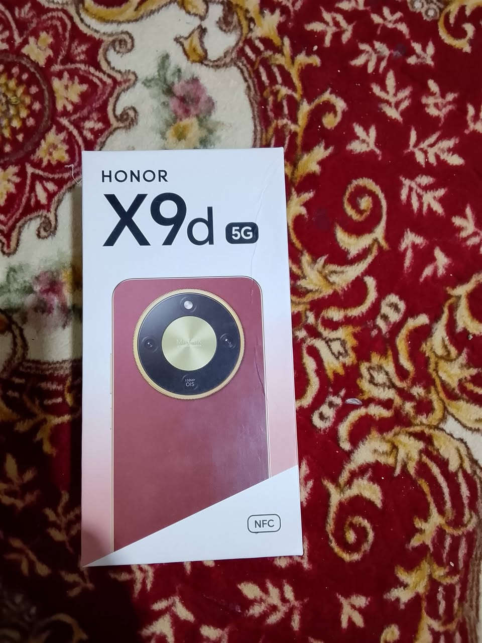 جهاز جديد للبيع صارله ٥تيام من اشتريته السعر ٣٥٠ ***********
