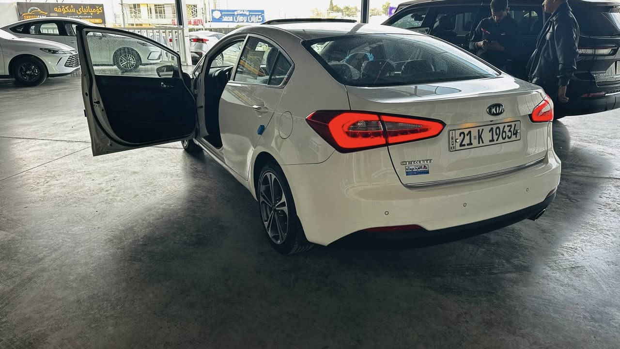 كيا سيراتو ٢٠١٥ (خليجي)
محرك ١٦٠٠ دكشن عالي 
السيارة فول مواصفات 
ماشية ٧٧ حقيقي 
مكفولة عدى بارد شبر 
سيارة جاهزة سنوية ٢٠٣١
تريد تحويل تريد وكالة 
تخم تاير 
صدر جديد 
ادامة كااملة 
تبريد ثلج 🧊 
خير من الله 
مكان بغداد المدائن  السعر خاص 

***********
