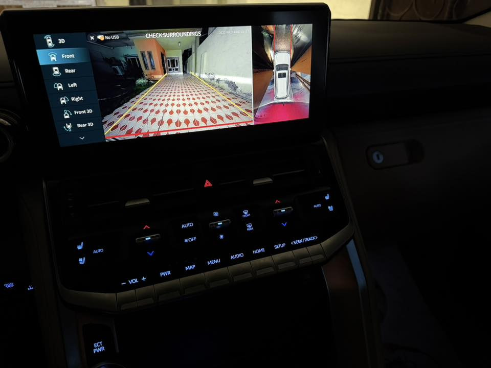 لاندكروزر VX لمتد موديل  2024 مكفولة كفاله عامه ماشيه 31 شركة ساس .. باج تظليل . مواصفات لايت عدسه متحركه كشن خزن ذاكره رادار كشنات الامامي ولخلفيات كهربائي تبريد تدفئة بالكشنات 3 شاشات سماعات جي بي ال 4 كامرات صندوك كهربائي جلد سياره فول مواصفات ل VX تجي فول . غراضها كلها موجوده هيتفونات بردات 2 بصمات 2 فحص هزه كله جديد تحويل ثاني يوم اي استفسار ***********
