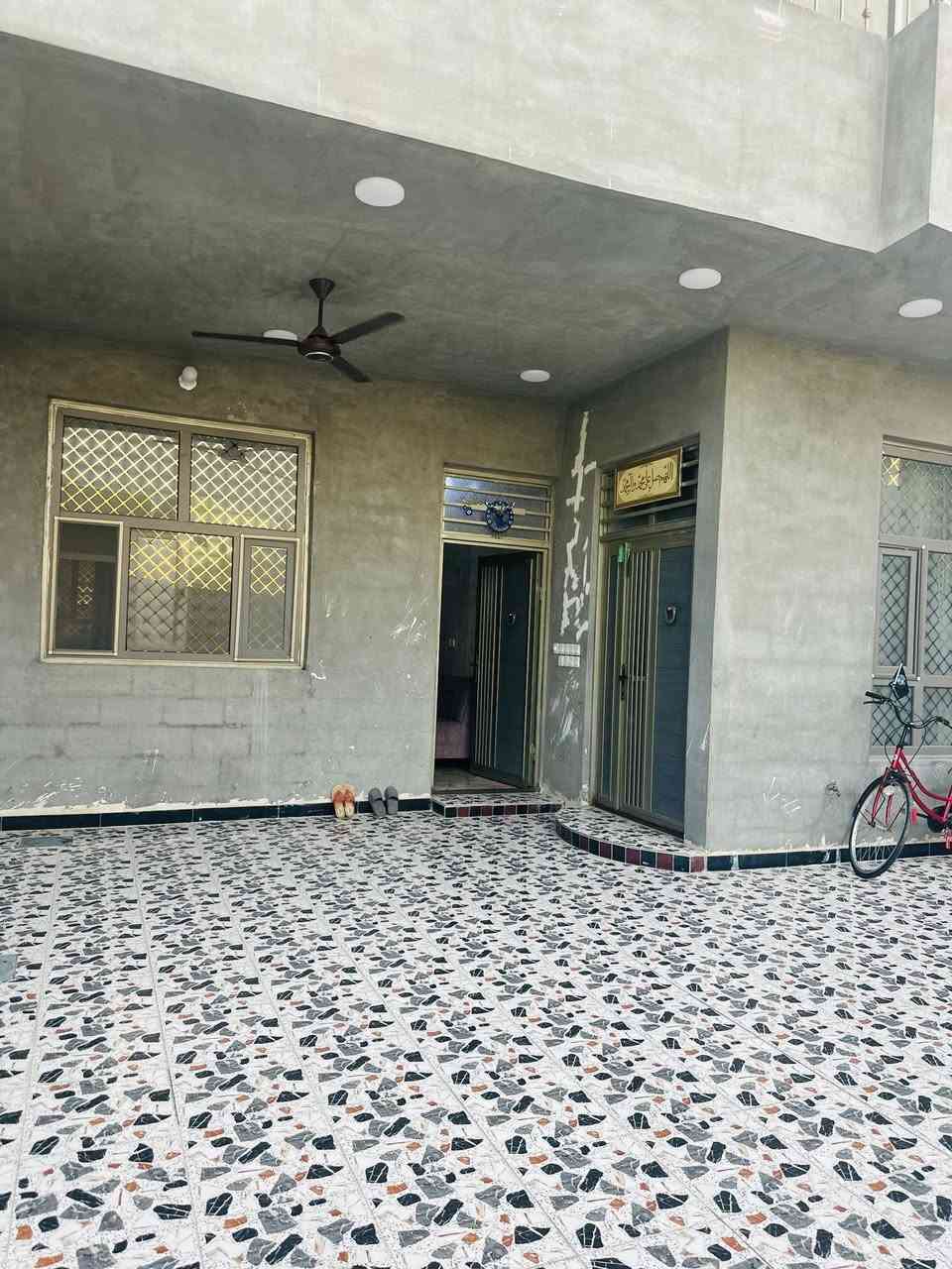 السلام عليكم 📞0770239058📞علي الحمداني

🔴متاح بيت 🏠 للبيع المساحه250 طابقين "⚫️

🔵بناء حديث شغل درجه اولى 🟢

🟣 محتويات البيت🟤

🟡الطابق الأول استقبال مطبخ حار وبارد غرفتين نوم  🌑 مجمع صحيات منور⚪️

🟤الطابق الثاني صاله جبيره 3غرف نوم سطحين 

                     ⏱️موقع دور الزراعه الثانيه⏱️

معتز الحمداني 📞***********📞
