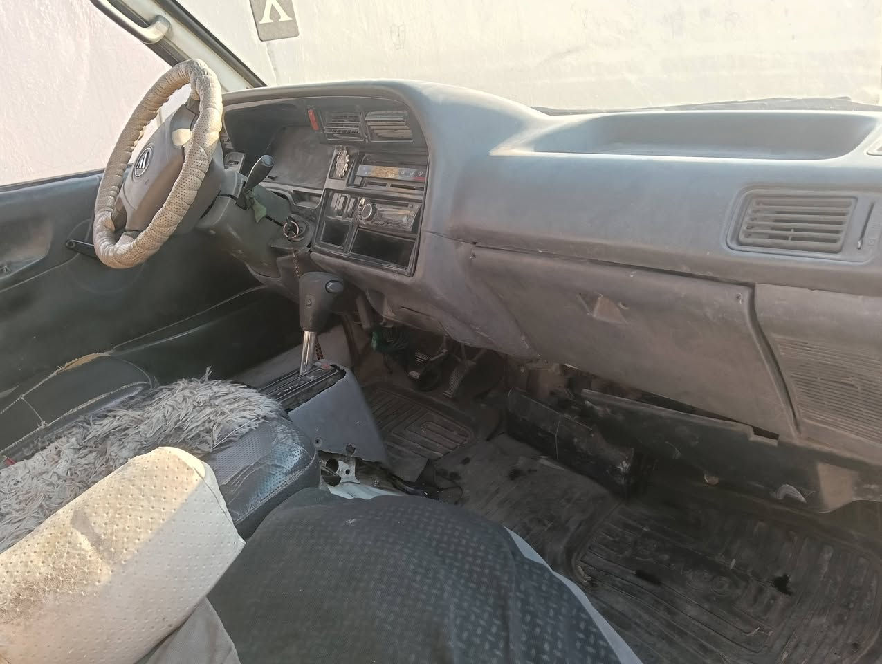 السلام عليكم فتون 2009 البيع مكينه ففتي
وكير أوتوماتيك السياره سنويه عضم عاج راعيه موجود 
هيئه مامسجله السياره ابيع بس راعي موجود 
مكانه نجف *********** 
السعر 23  وبيه مجال
