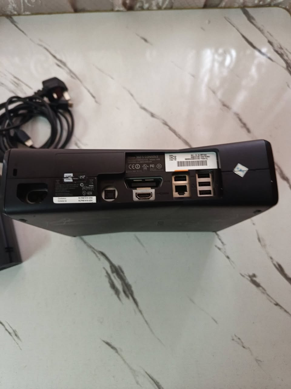 سلام عليكم
اكس بوكس نضيف 95٪ 

عدد العبات 40 لعبه 

كل الملحقات موجوده 

ولا بي نقص ابي شي 

المكان: بغداد /الشعلة /قطاع الاول 

السعر مناسب. راسلني خاص. 

او مراوس ب بلي فور. 
.


**إذا كنت صاحب هذا الإعلان وتريد حذفه لأي سبب، رجاءا أرسل رسالة إلى الدعم الفني**