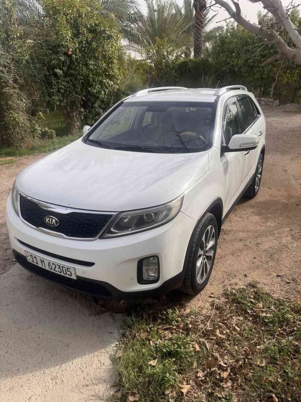 السلام عليكم اخوان 2015 خليجي 
مواصفات 
بصمة +بصمة ابواب 
أناره ترحيب 
حساس امامي وحساس خلفي
رقم بغداد 
سنويه جديده 
بيها بارد بالباب 
سعر ١٧٥

***********وتساب
***********
