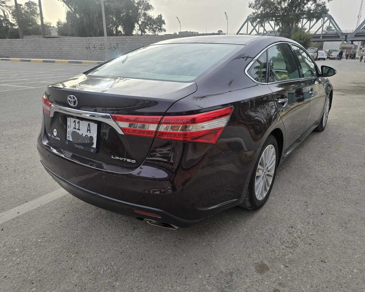 السلام عليكم 
سيارة افلون اللون كرزي رقم بغداد الدولي بأسمي شرط التحويل
٢٠١٣ خليجي لمتد فول مواصفات 
فتحة سلايد روف
كشنات كهرباء وخزن وتبريد وتدفئة
گير شفتات
تبريد قطعتين امامي وخلفي 
بصمات 
تشغيل وصندوك وأبواب
بردة خلفية 
السيارة مكفولة بدون صبغ فقط الدعامية الامامية صبغ 
بيها جراد بالصندوك وبحافة القمارة
مكينة ٦ سلندر ٣٥٠٠ مكفولة من الفتح والتصليح والتنقيص والتبخير والرواجز ماشية ٢٠٧ الف كيلو متر
الگير مكفول من الفتح والعطل 
تبريد شغال ثلج تدفئة شغالة
تخم تاير 
صدر امامي خلفي مضبوط
العنوان ديالى بعقوبة للاستفسار الاتصال عالرقم
 ***********
 او المراسلة على الماسنجر 
السعر ١٧٠ & وبيها مجال بسيط
