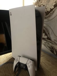 بلي 5 نظافه عاليه مع كامل ملحقاته الاصلية بي هم حساب بلس منزل بي راكنا...