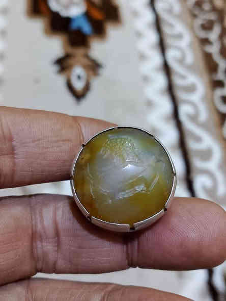 تكله ما موجود على الفيس ومحضور من الرد والتعليقات وتكتبله رقم واتساب يعلقلك ليش ما ترد
مجموعه محابس صياغات ثقيله واحجار اصليه للمهتم واتساب ***********
