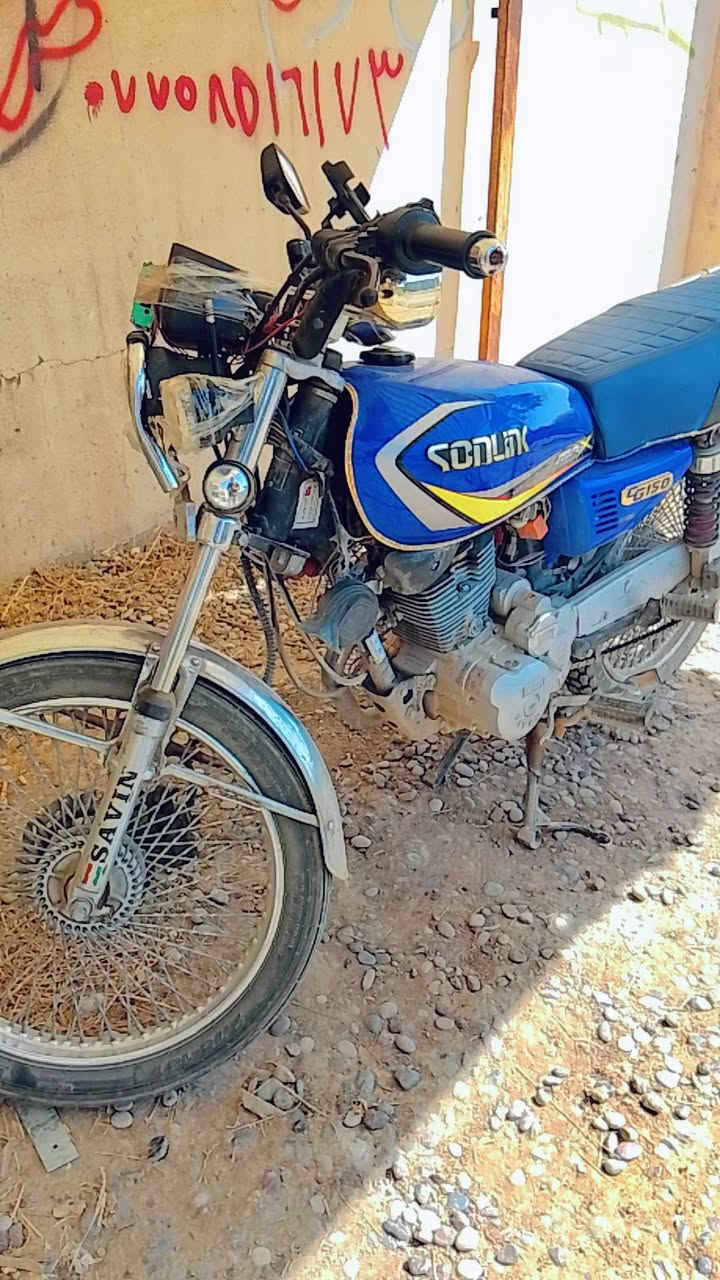 سافين 5 گير سلف منفيس اصلي 2017 كهربائيات كامل شغال بشرط محرك معمر ولف اصلي 400 وبي مجال ***********
