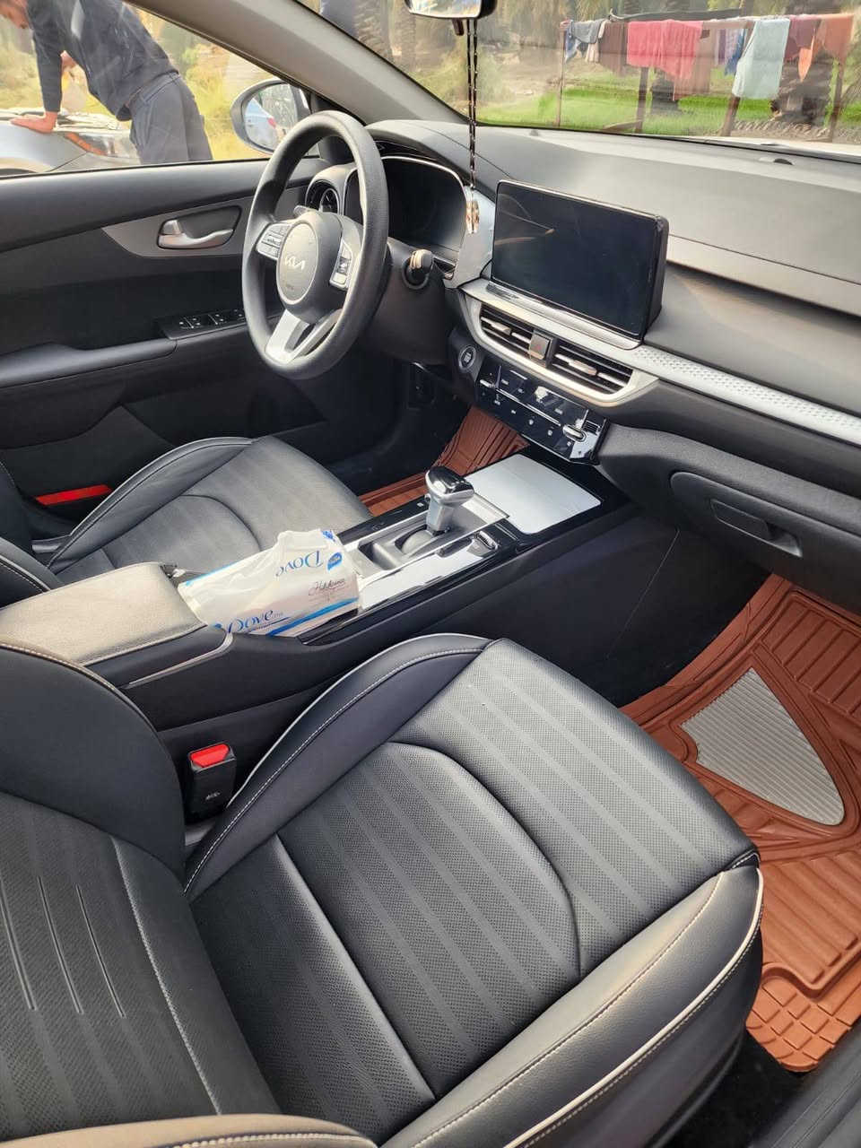 سلام عليكم كي ثري للبيع مديل 2025 العنوان لبصره شط العرب دوشمه ارضيه وصندوك  كفاله عامه لممشه 9000 مصادره بيه وكالة ***********
