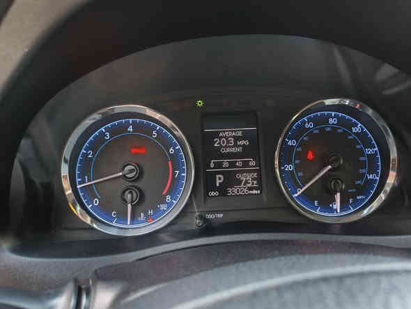 سلام عليكم كورلا موديل ٢٠١٧ أمريكي بدون حادث ماشيه ٣٣ بيهه بارد بس السعر 155 ه‍ ***********
