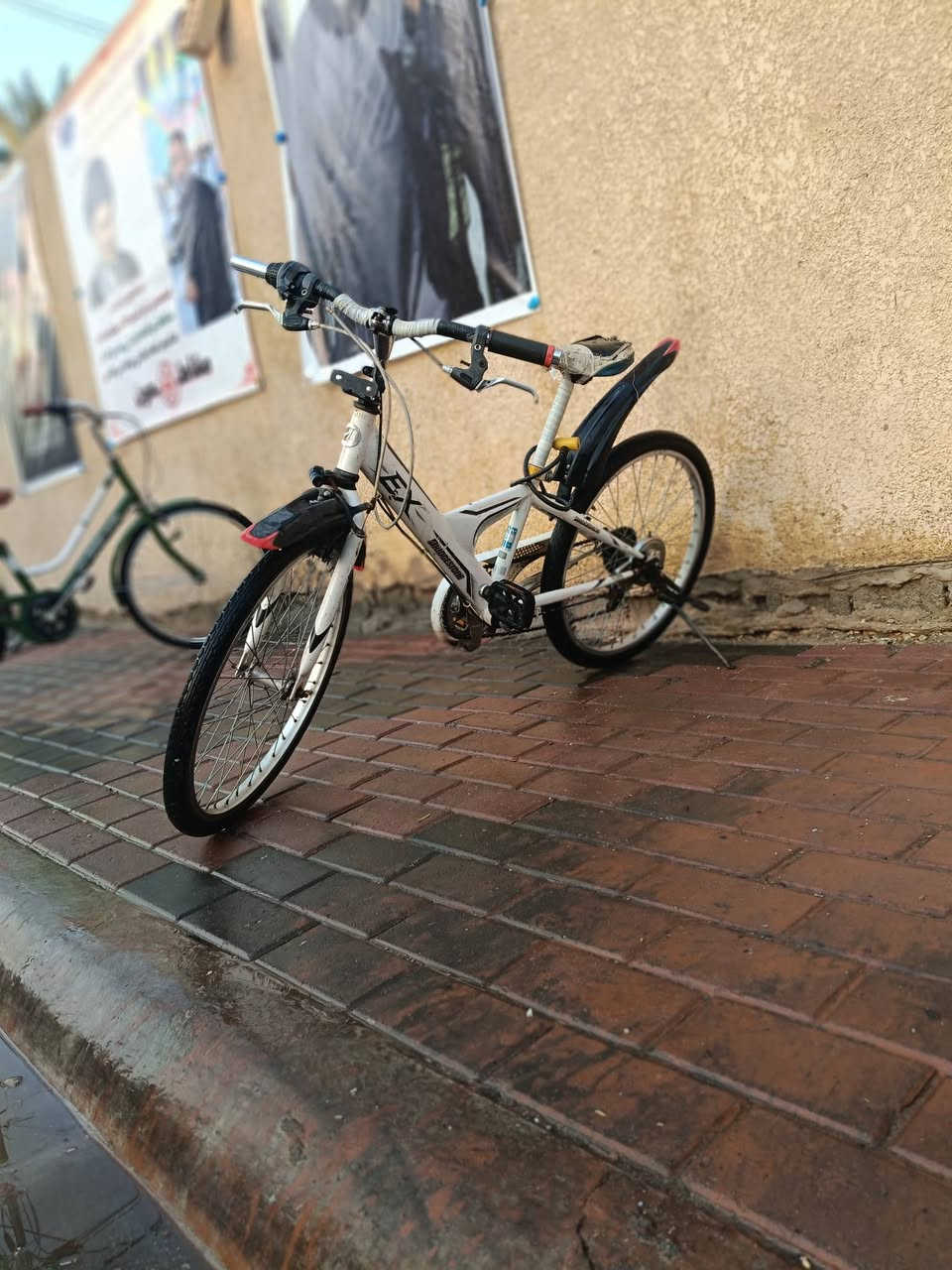 السلام عليكم ورحمة الله وبركاته بايسكل للبيع مثل ما موضح بلصوره  السعر 80.  وبي  مجال مكان كربلاء.       حي العامل 
*********** بي واتساب
