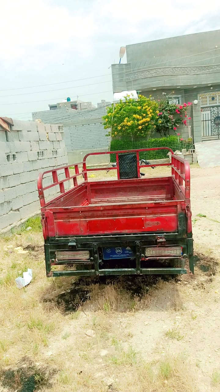 السلام عليكم 
 ستوته للبيع دايوان موديل 2015  محرك طير 2020 لاتبخير لا تنقيص 
كهربائيات شغاله كلهن جدد تخم تاير. تخم دبلات مال بدي كلك بدون اوراق مكفوله (السعر. 750) وبيها مجال ديالى قضاء بلدروز للاستفسار الاتصال ***********
