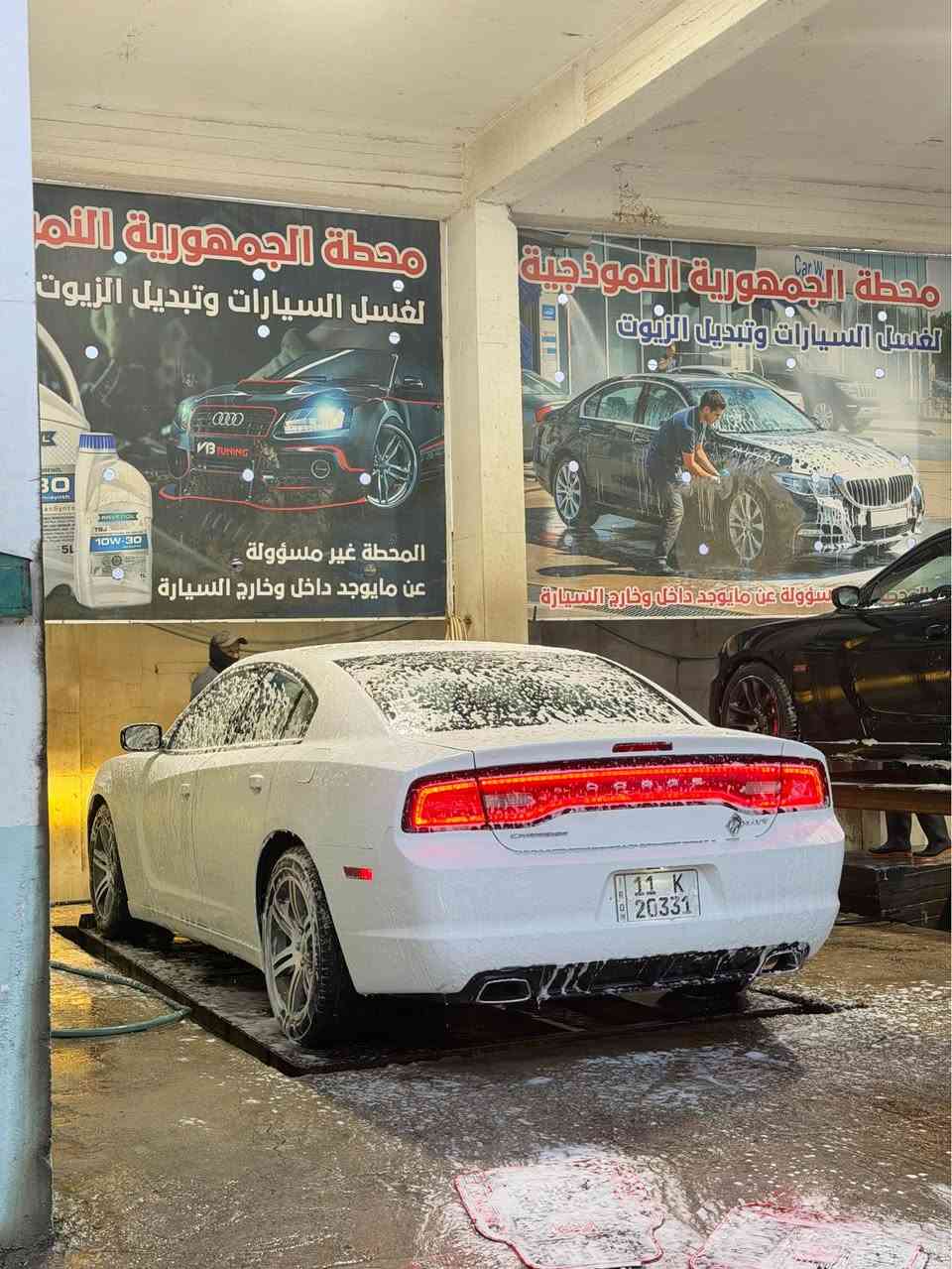 السلام عليكم جارجر 2013 كنديه كفاله عده جاملغ خلفي صبغ بدون ضربه ومعجون
بأسمي سنوية مامنتهيه رقم جديد 
مكان السياره البصره الاصمعي 
سعر السياره 173 ومجال بسيط 
*********** البصرة, العراق
