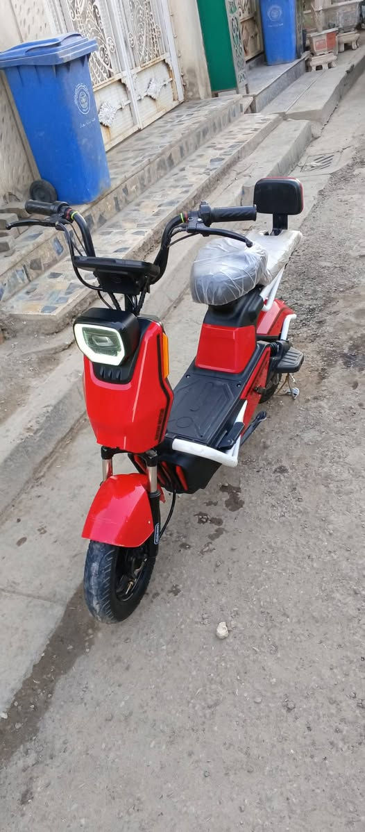 سلام عليكم
عندي دراجة لبيع موديل2025
عدد البطاريات4
السرعة 50
دبل إشارة 
عدد المو فاتيح2
السعر 400الف وبيها مجال 
رقم الهاتف ***********
الموقع بغداد حي البتول شارع مدرسة الخيرات 
غير متواجد على الفيسبوك
