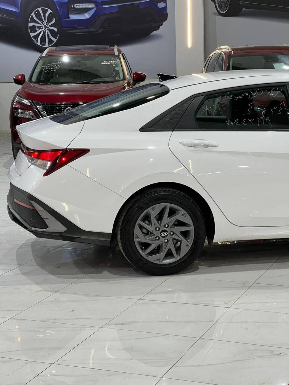 🚘 Hyundai Elantra SEL 2024
لون أبيض – سيارة نظيفة واقتصادية

▪️ الموديل: 2024
▪️ الفئة: SEL
▪️ اللون: أبيض
▪️ الحالة: بدون صبغ
▪️ الحادث: دعامية فقط
▪️ الترقيم: تترقم شمالي فقط

🔧 المواصفات:
 • محرك 2.0 لتر
 • 4 سلندر
 • قوة 147 حصان
 • قير أوتوماتيك CVT
 • شاشة وسطية كبيرة
 • شاشة عدادات ديجيتال
 • Apple CarPlay & Android Auto
 • كاميرا خلفية
 • بصمة تشغيل
 • مثبت سرعة
 • تحكم بالمقود
 • بلوتوث
 • جنوط ألمنيوم
 • نظام مانع التصادم
 • تحذير النقطة العمياء
 • صندوق ذكي

💰 السعر: 145 وبيه مجال بسيط

📍 الموقع: أربيل
📞 للاستفسار: ***********

🔥 عروض يومية لجميع أنواع السيارات
انضم إلى كروب الواتساب 👇
https://chat.whatsapp.com/EDt5rlTuPdfCvNySuhJZE1?mode=hq2tcli

✔️ يوجد لدينا كافة أنواع السيارات.
