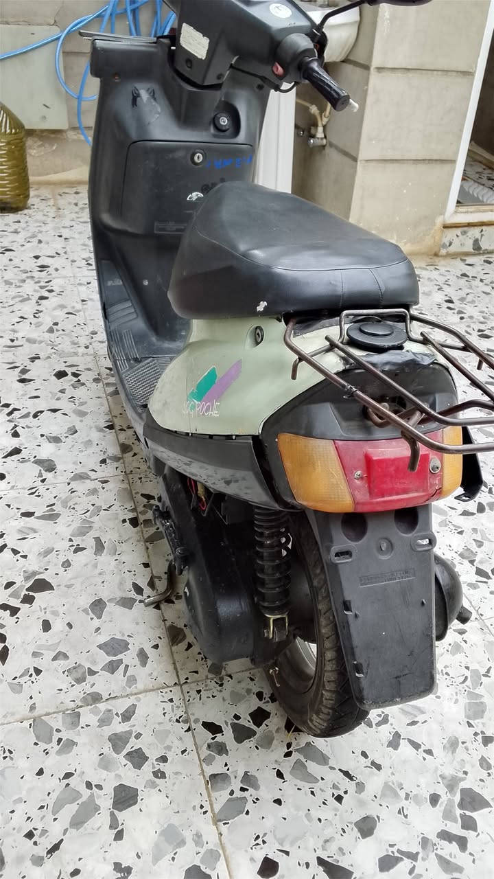 عندي دراجه للبيع ياماها سرعه 60 سعره 225/***********//***********
