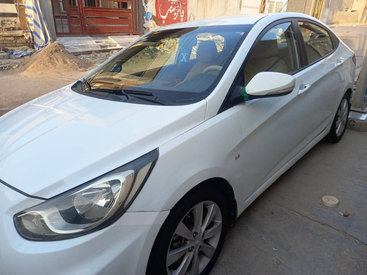 هونداي اكسنت موديل 12 رقم جديد شمالي السونار موجود في الصور 
العنوان واسط عزيزيه للتواصل 
***********
