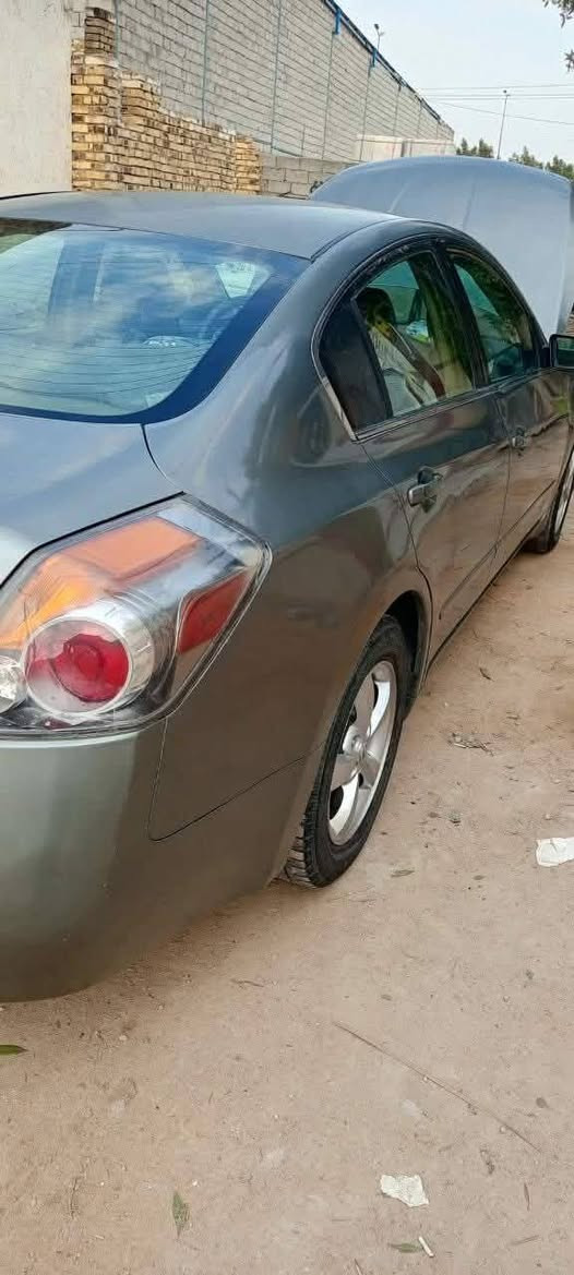 السلام عليكم التيما موديل 2008 خليجي بصمه تشغيل وابواب رقم كربلاء باسمي مصبوغه حزام اثر جراد وعندي تصوير قبل صبع كير ومحرك مكفولات استخدام شخصي مكاني نجف ***********
