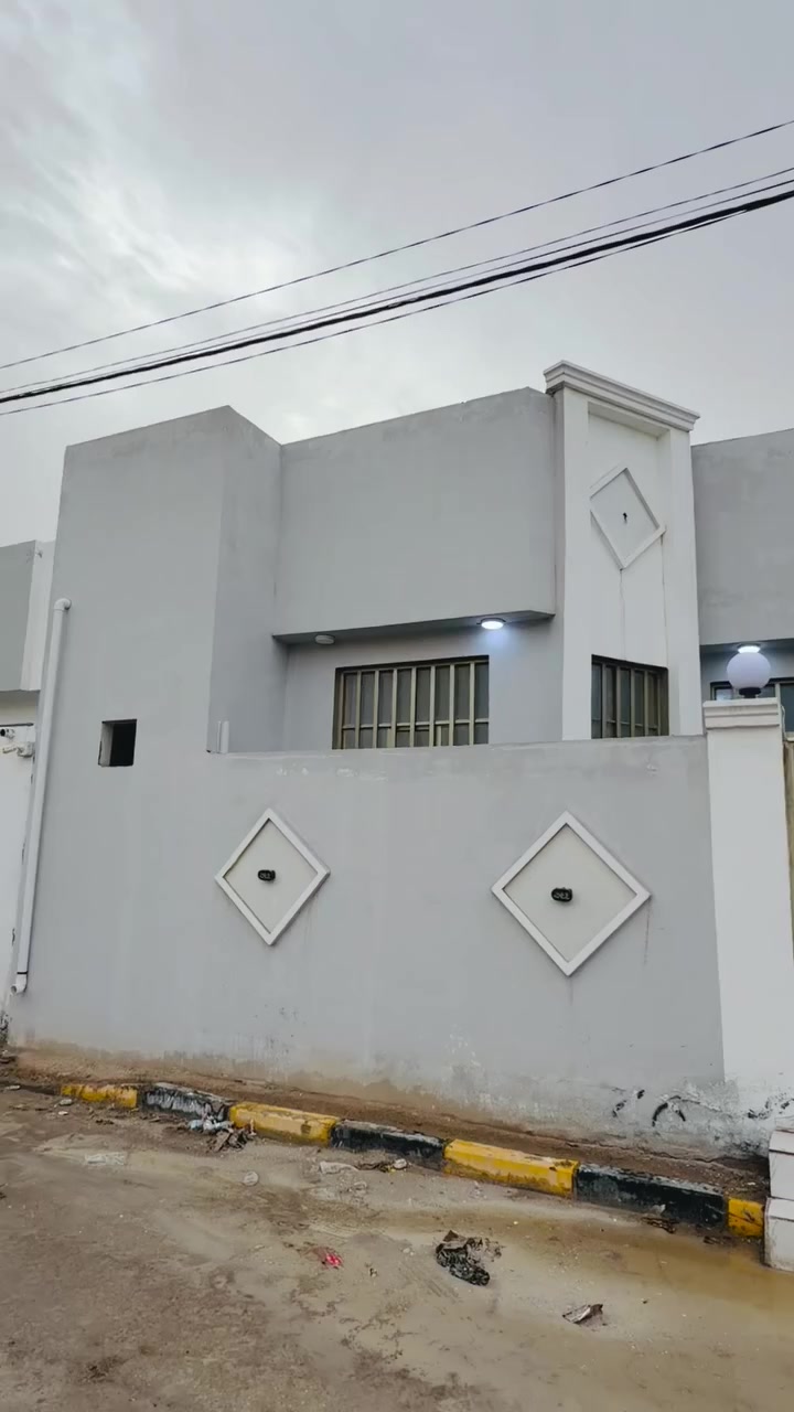 مساحه ١٠٠ م مربعه غرفتين نوم السعر مناسب
#هـ***********

طابو زراعي بالنجف // تعبر قرية الغدير// يم جسر الشهداء 

تبليط وقريب لشارع 
سعره ٤٢ 
*********** وتساب اواتصال
