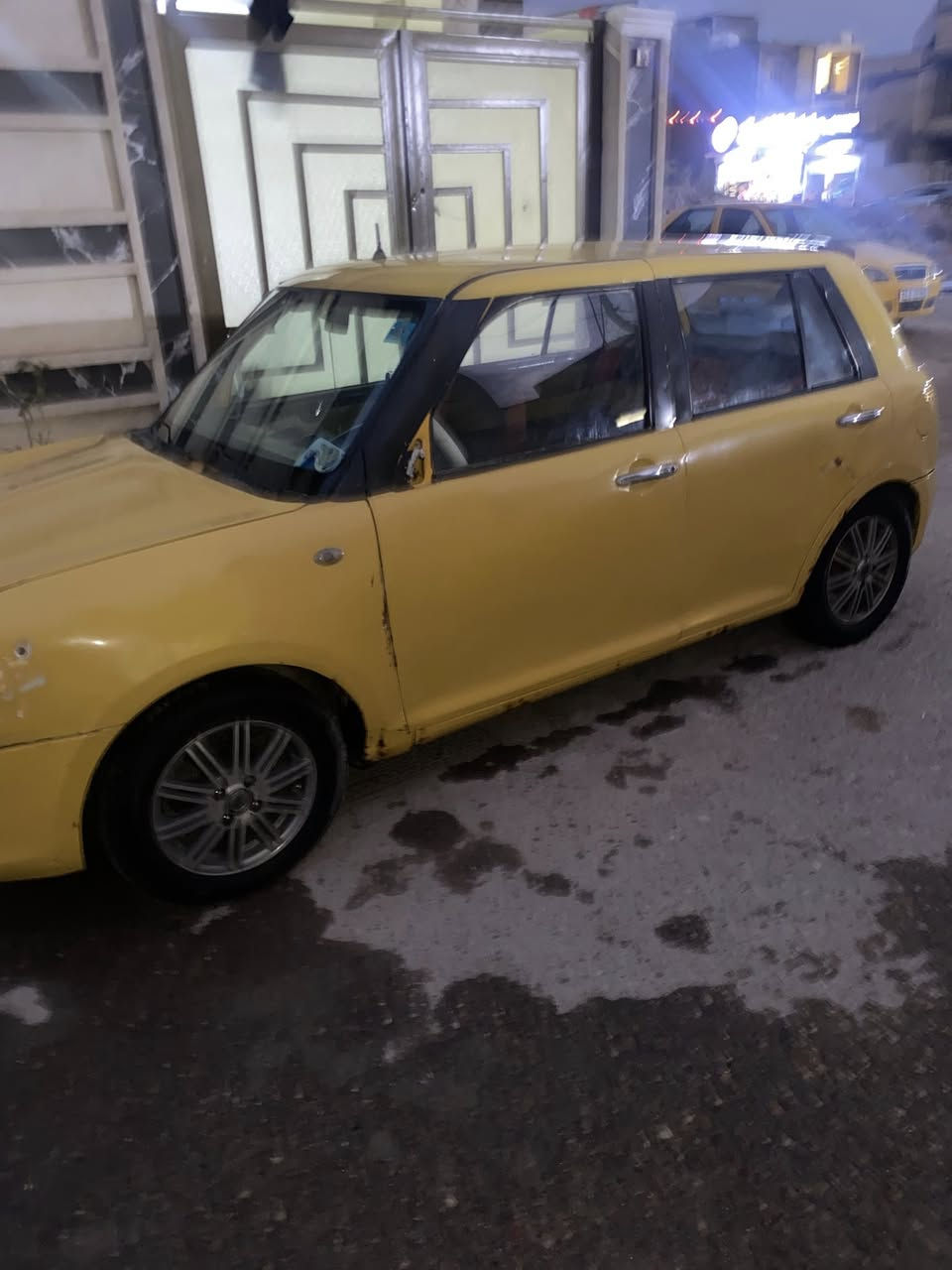 ‏سلام عليكم سيارة Lev مستر بين موديل 2012 سيارة قير ومكينة مقفول صدر الأمامي خلفي تخون Tar مكان السيارة بغداد تحويل ثاني يوم السعر 26 وبي مجال ***********￼
