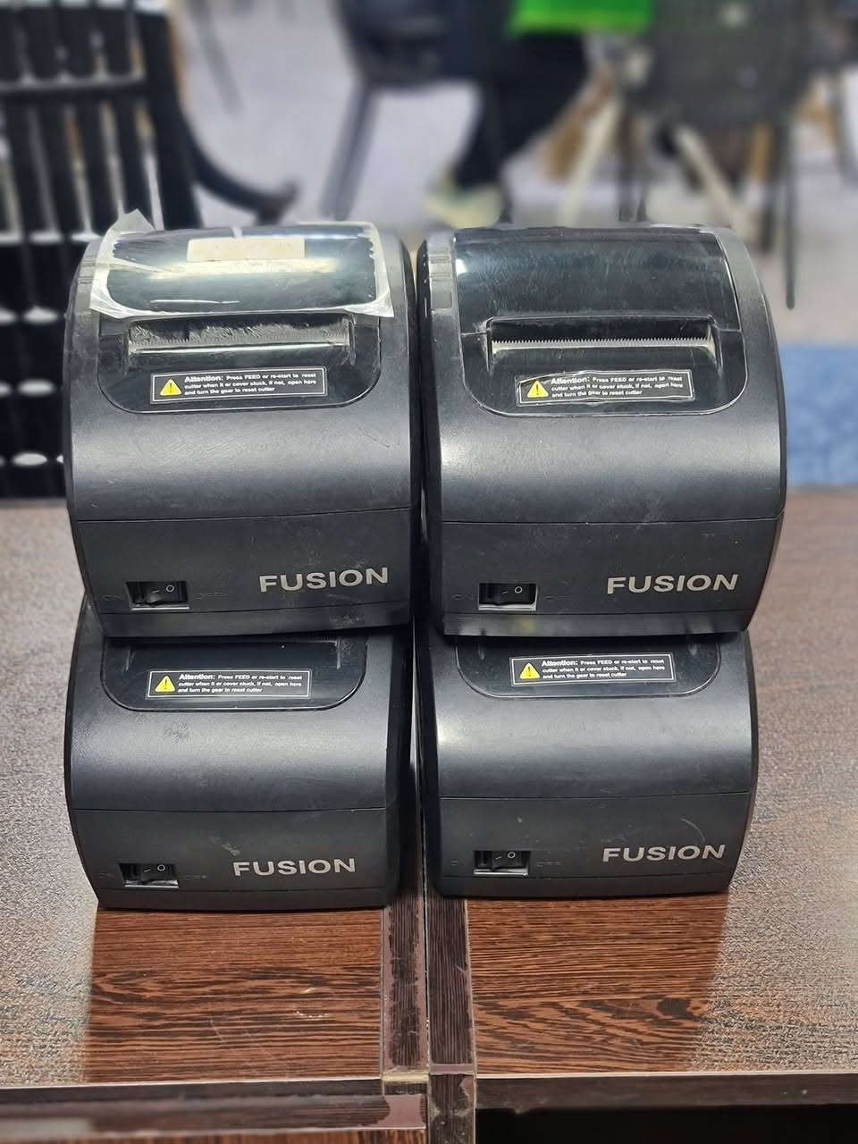 السلام عليكم
سستم كاشير كوفي سبيدو امتب وياهه ٤ ايبادات

كلهن بمليون و٦٥٠ الله كلش نضيف ومرتب وبي مجال
اتصال على السيمكارت ***********
واتساب ***********
