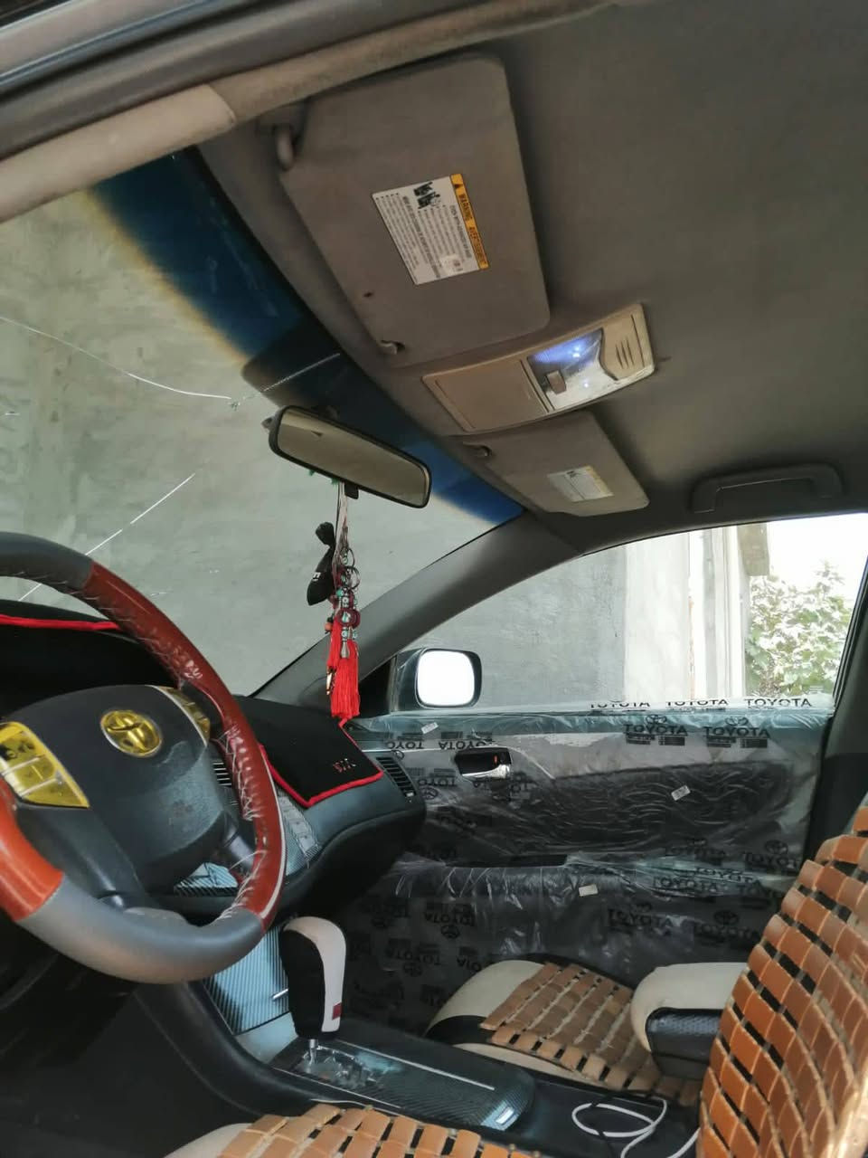 السلام عليكم افلون موديل 2008مستعجل على بيع السياره مصبوغة حزام كير مكينه حداديه جدد تخم تاير رقم بغداد انكليزي مشروع وطني بسمي السعر 80/***********العنوان ميسان
