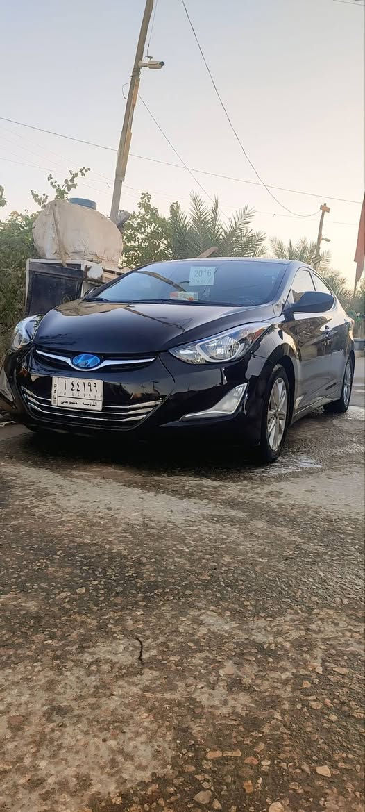 السلام عليكم النترا موديل 2015 رقم قادسيه سنويه لغايه 28سياره وارد امريكي بيهه قطعتين صبغ بنيد و جاملغ امامي بدون دواخل ولا اي ضرر تجي وتفحص سياره  جاهزه من كلشي حداديه تخم تاير مكينه وگير سياره مال جناي واحلا من صوره بعد مكاني ديوانيه قضاء الشاميه السعر (١٠٥) وبيها مجال ***********
