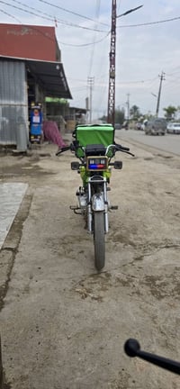 سيفان موديل ٢٤اصلي سعر ٦٥٠  رقم 07714468200