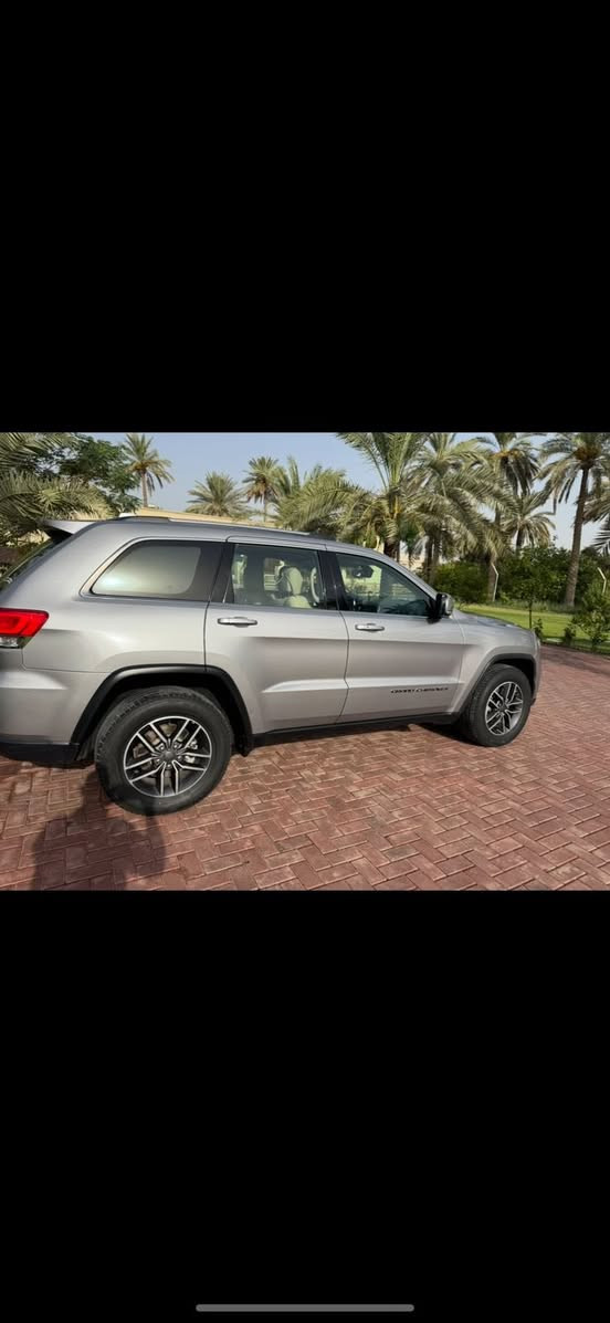 مساء الخير 
جيب خليجي لاريدو 
موديل19 رقم بغداد الدولي
عداد المسافة المقطوعة195 الف 
السيارة جديدة جدآ الصور تحكم
تشغيل عن بعد ريمونت كونترول 
محرك 3600
فتحه سقف 
جلد كشنات 
تحكم أستيرن فول تتحكم
مرأة ترحيب عند الاقتراب ضوئية شفط
تخم تاير جديد كوري
شاشة بلازما أندرويد
لايت زنون بلاد لدات
زراك لايت موشن
زجاج دبل جام 
 حساسات دعاميات خلفي أمامي
يدات نيكل بصمات 
بيها بارد جامرلغ ايمن وثاني هم بي شويه 
237وبيها مجال بسيط 
مكانها بغداد راشديه 
***********
