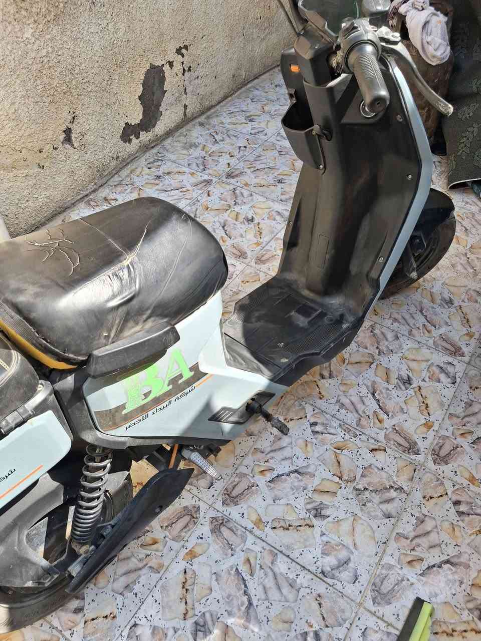 سلام عليكم دراجه شحن
دراجه شحن ٢٠٢٤ للبيع بطاريات حامضي 60v 20A عددهن ٥ 
الدراجه بيه ضربه من كدام واضحه رايده ب٢٥٠الف وبيها مجال. للطيبين مكاني واسط الكوت الهوره


**إذا كنت صاحب هذا الإعلان وتريد حذفه لأي سبب، رجاءا أرسل رسالة إلى الدعم الفني**