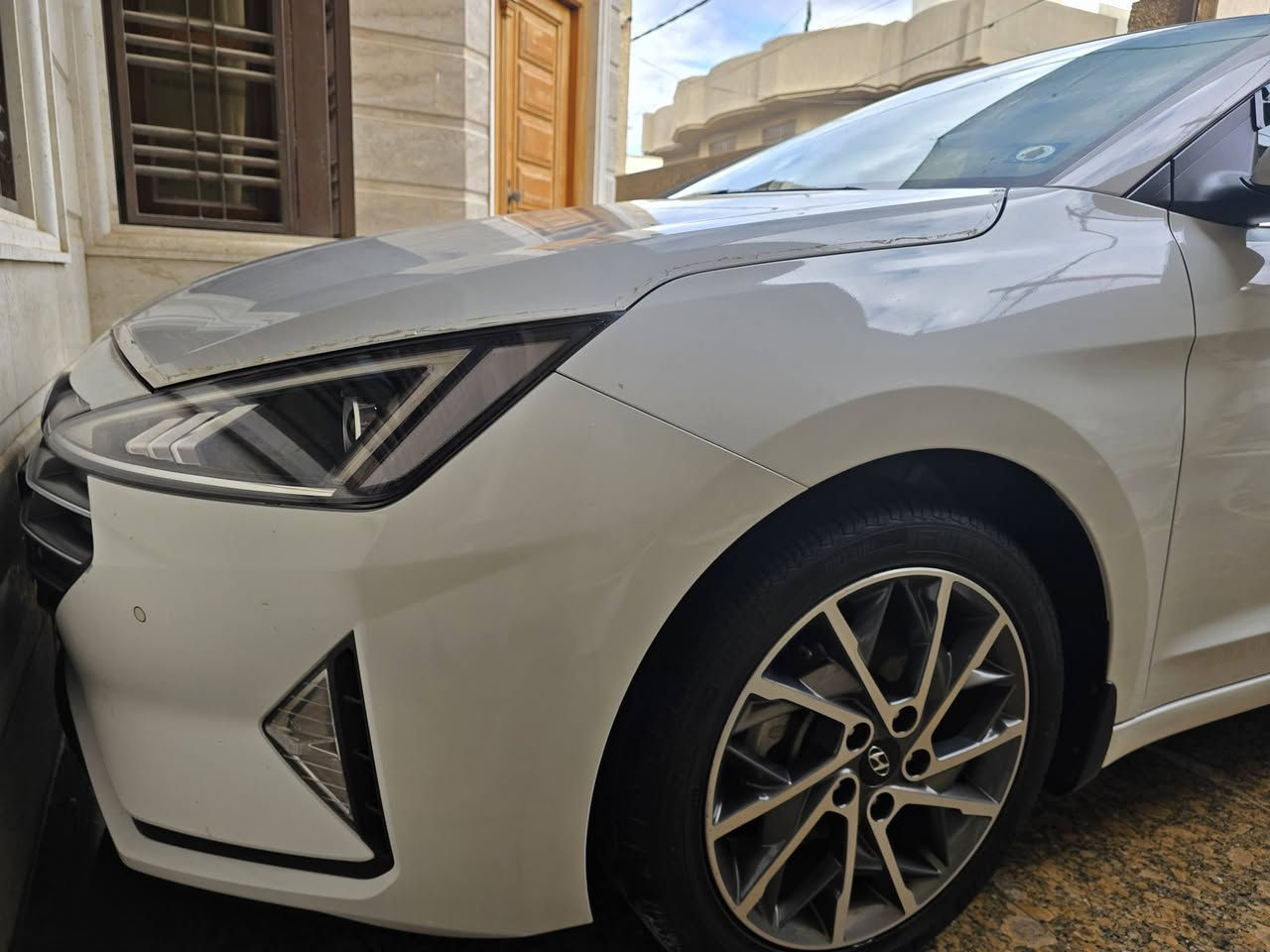 للبيع  هيونداي النترا CLS موديل 2020             
 مرقم بغداد انكليزي بأسمي مشروع وطني .
 هزه جديده و سنويه 2030
 السياره بحالة زيرو
 للون ابيض 
 السيارة مكفوله كفاله عامه 
 لايت كهرباء + جرس ١٢٠
 تريشه نيكل ماشيه 92
 الكشنات 4 تجاوي كلاب
 حساس أمامي خلفي اصل 
 لدنهاري  LED 
 انظمت ترحيب
 سلايد روف فتحة 
 نظام التشغيل بصمه عدد 2
 حجم المحرك2000
 الجنطه ذكيه 
 تبريد امامي و خلفي 
 المري قابلة للطي AUTO 
 اشاير بلمرايا 
 تحكم مقود جهتان 
 المودات
 الاوامر الصوتية 
‏🅿️🅿️DRIVEMODE ‏Comfort🌷eco🌷SPORT🌷SMART 
 شاشة  حجم كبير
 كامره امامي
 كاميرا دوارة 
 يدة ابواب المنيوم 
 حساس امامي خلفي 
 ‏Led امامي 
‼️السيارة مكفوله كفاله عامه ‼️
 للاستفسار : ***********
 مكان السياره في بابل
