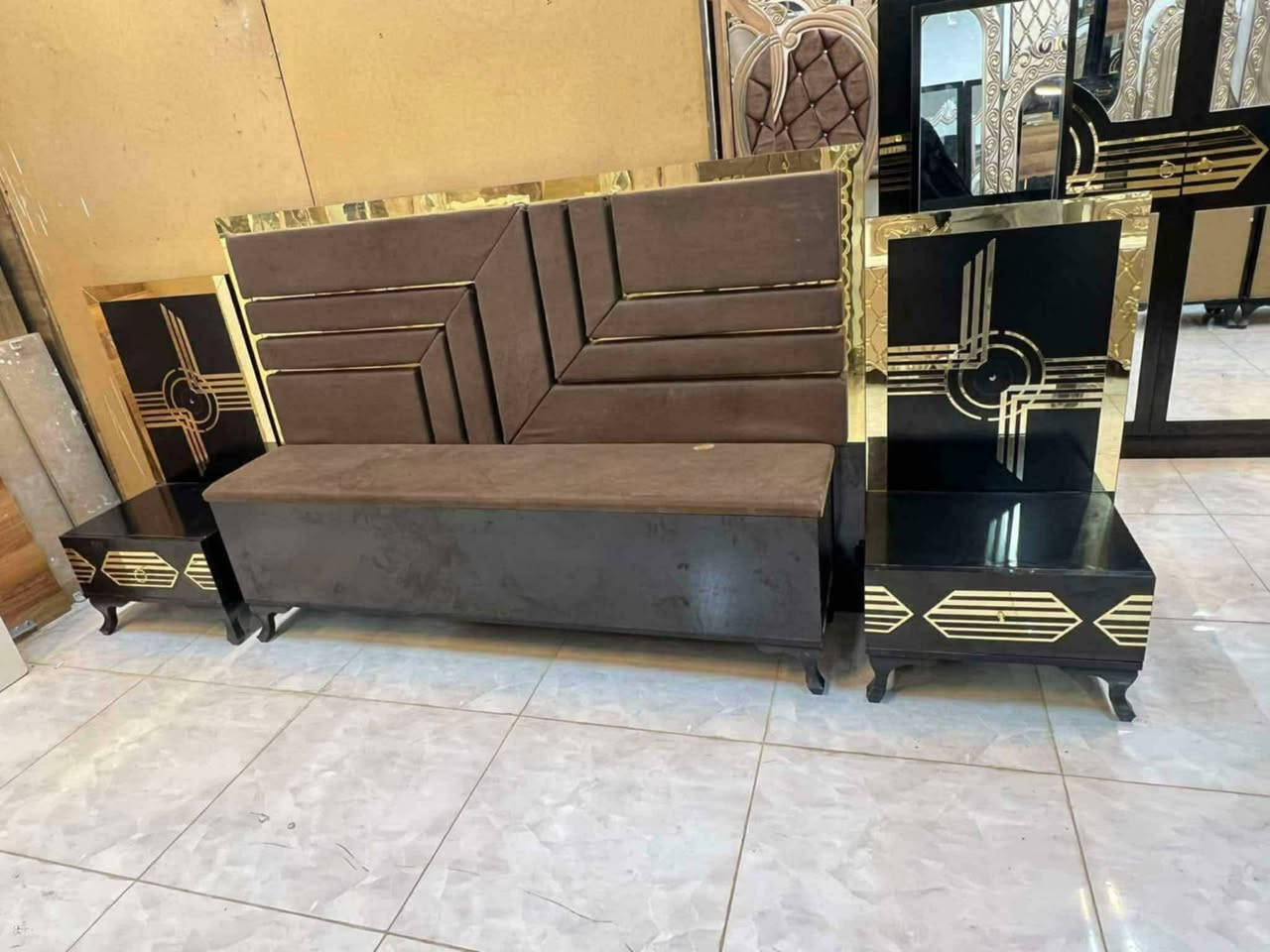 غراض للبيع كلش نصيفات العنوان الزعفرانيه


**إذا كنت صاحب هذا الإعلان وتريد حذفه لأي سبب، رجاءا أرسل رسالة إلى الدعم الفني**
