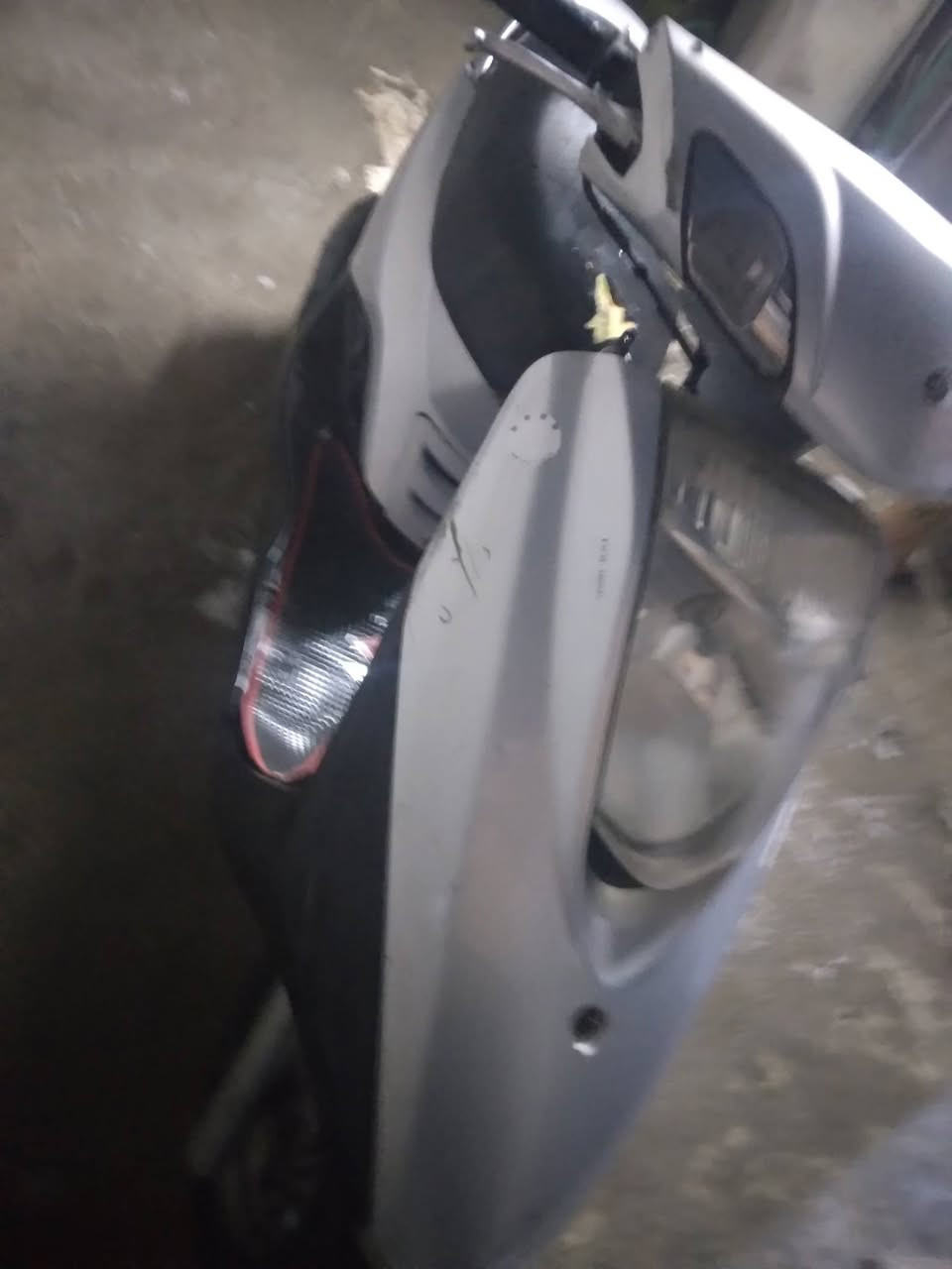 سلام عليكم شباب دراجه بريز ياباني جديده نضافه فول مراوس حسب قناعه واذا بيع ٤٥٠ وبيه مجال مكان بغداد دوره رقم  *********** ‎
