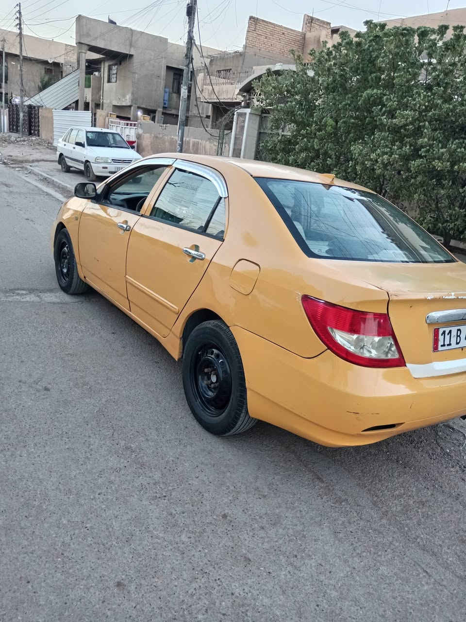 سلام عليكم للبيع BYD f3 مديل 2011 مكينه وكير خير من الله تبريد ثلج حداديه نص عمر سياره بأسمي بيها ضربه بجاملغ الأمامي صفحه السايق ومصبوغه حزام السعر٤٠ وبيها مجال العنوان البياع حي المواصلات الرقم ***********
