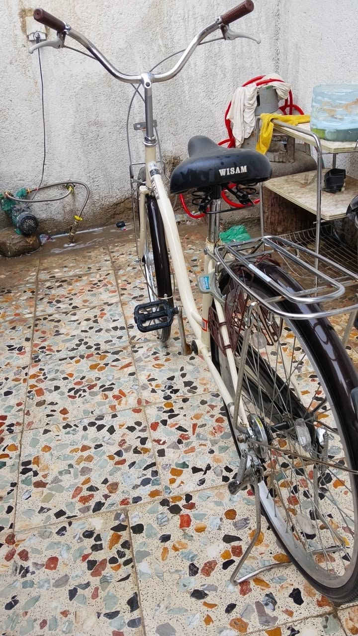 سلام عليكم عندي بايسكل بناتي بطه البايسكل قبل شهر نزلته حاويه واريد أبيعه والبايسكل ما بي اي نقص مكاني حي العدل السعره 110 وبي مجال هذا رقمي *********** على الرصيد يشتغل والواتساب
