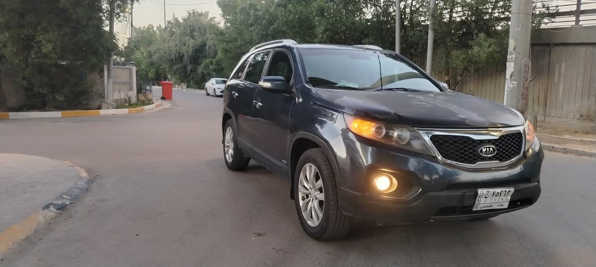 السلام عليكم كيا سورنتو وارد امريكي رقم بغداد 2011 فول محرك 6 سلندر بصمه كامره تحكم ن جلد 7 راكب تبريد خلفي بيه مكانات صبغ مال جراد بدون دواخل سعر 125 مكان بغداد حي الخضراء هاتف *********** شراي يتصل
