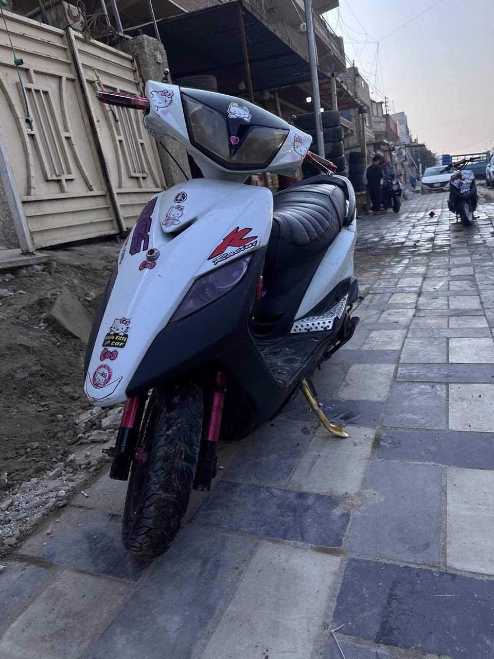 سلام عليكم
ثعلب بلاديه بيها صدر dy دشلي كرزي دبل خلفي كرزي ستان صفح ذهبي شمعه مكينه مشمشي قاعدة رقم قبق بانزين كرزي يدات بريك كرزي مقابض كرزي كلج امامي wf  كلج خلفي dy قطره دهن كرزيه قطره اكسل عضمه كرزيه فراك كرزي طرر كرزي بيم سبع الوان كشن 4 ولفات مال رمبه
الدراجه مكينتها بلاديه سبانه ماطاختها تجي وتفحص نقصها بس بريكات وصوت بالكلج الامامي مكاني بغداد الشعب ***********
