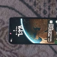 ايفون • شاشة مكسورة • بطارية ١٠٠ مبدلة