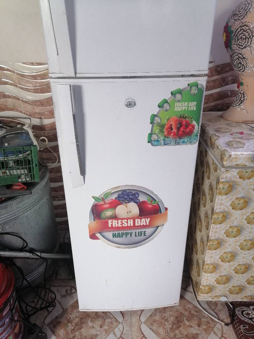 ثلاجة اللبيع شغل سعرا ١٠٠ بي مجال كركوك حي العروبه يم ملعب خومسي او وكف قديم حجم ١٤ قدم كل بلادي شركة مابي اي عيب شغال بل شرط ٧ايام ضمان
***********
*********** كركوك, العراق
