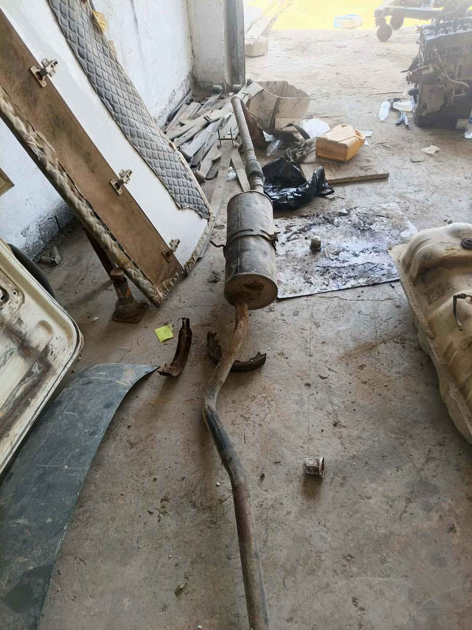 غراض بريجوء للبيع متواجد عل فيس ***********
