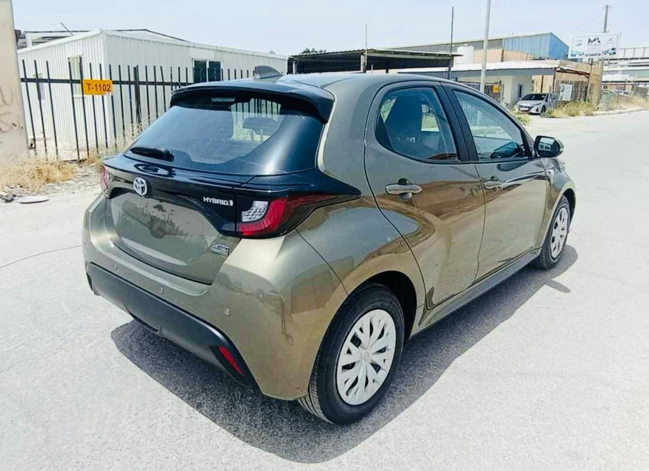 سلام عليكم ورحمة
تيوتا يارس موديل 23

حادثها مثل ما موضح

سياره جديده تحويل مباشر

طالبين بيها 123

للاستفسار اكثر تواصل ***********
