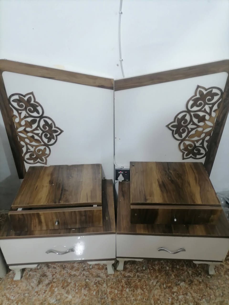 سلام عليكم خوان عندي هاي الغرفه قواطع مال جربايه ما بيه وباب مال كنتور بقوه يلا ينفتح اريد اراوسه بغرفه وانطي فرق


**إذا كنت صاحب هذا الإعلان وتريد حذفه لأي سبب، رجاءا أرسل رسالة إلى الدعم الفني**