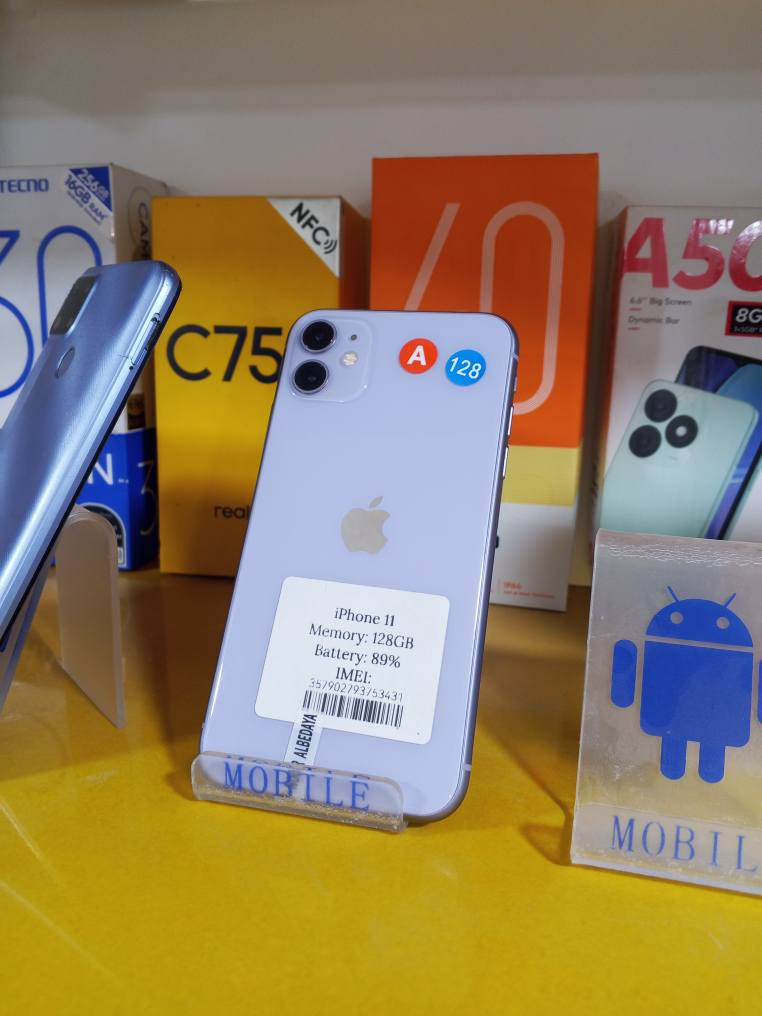 ايفون11عادي دبل شريحه ذاكره 128وبطاريه89بلاد جهزه نضيف100 مع ضمان سبوع شرط الفحص ***********الناصريه قرب المدينة المائيه ناصرية, ذي قار
